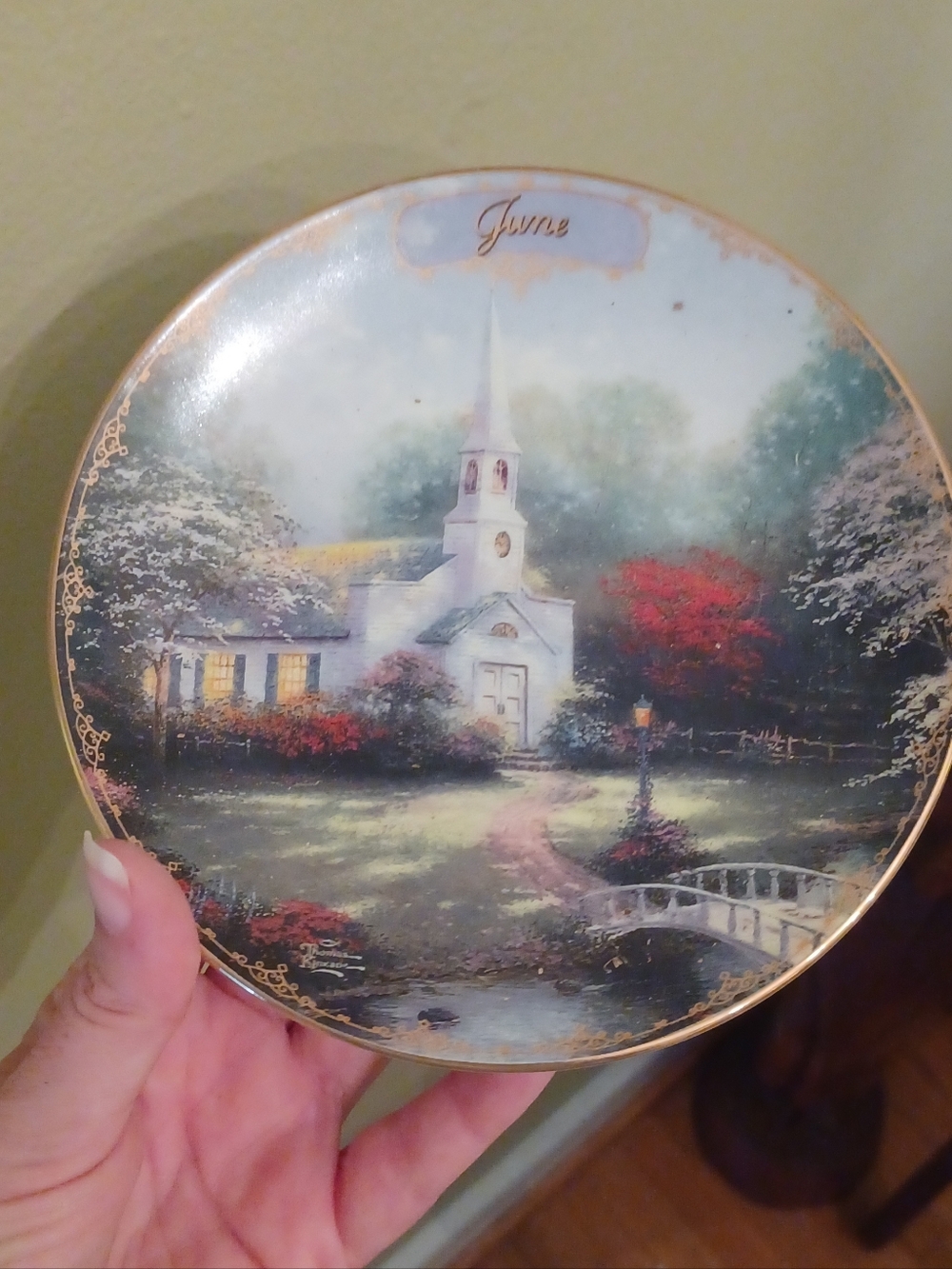 Thomas Kinkade Simpler Times Collector Plate June Hometown Chapel